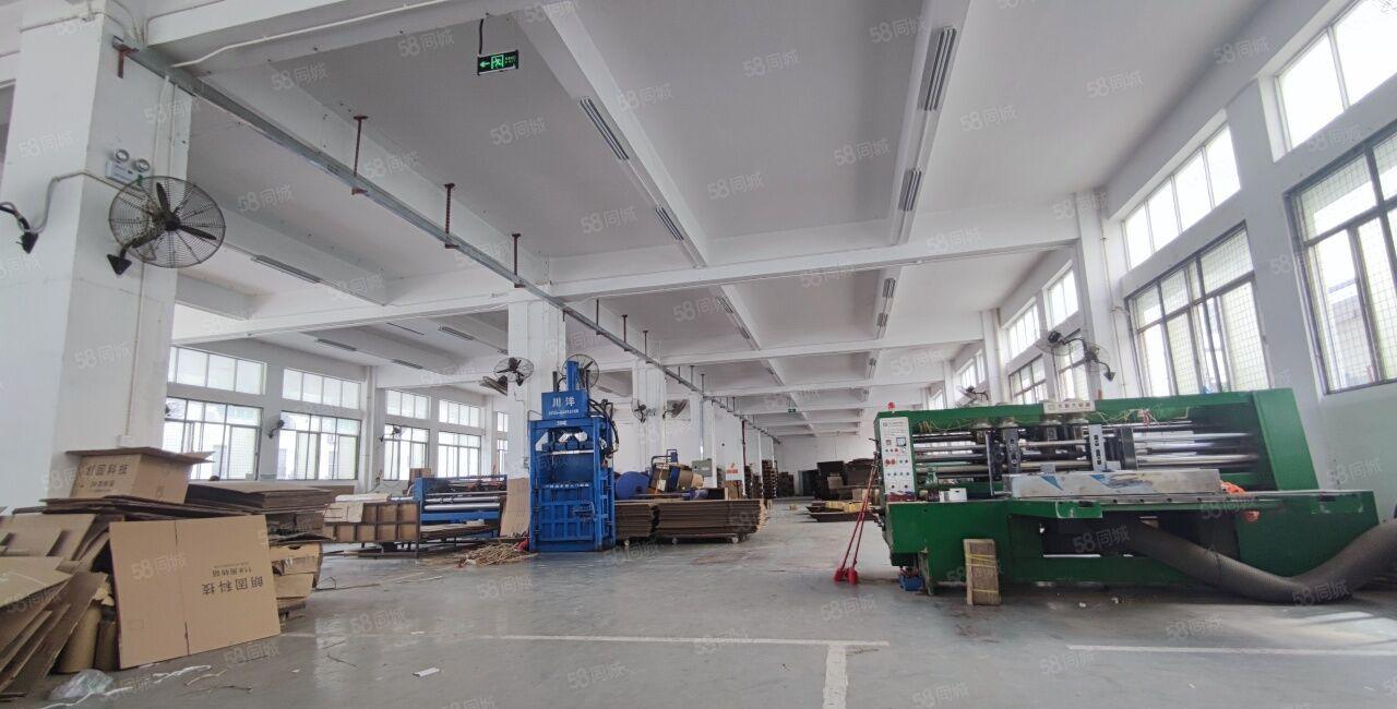 南山西丽未来科学城大型园区1，3楼各1700平，停车方便