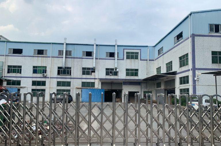 福永汽车站新出12000平独门独院原房东带红本厂房出租可分租