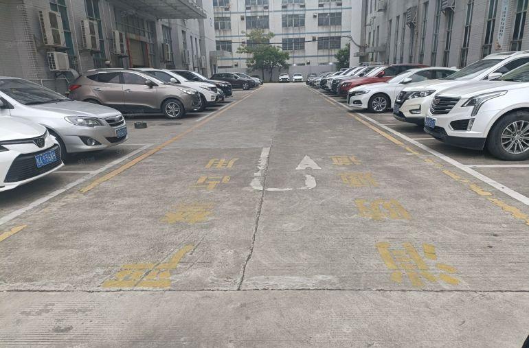 福永桥头地铁站附近楼上800平原精装修厂房仓库出租配套齐全