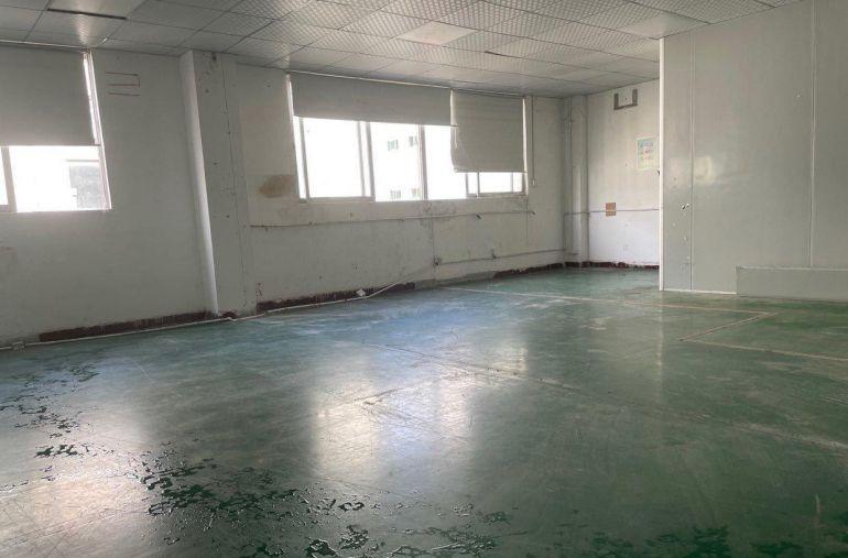 交通便利，二楼带电梯，环境好，可做办公室，小加工厂，仓库等。