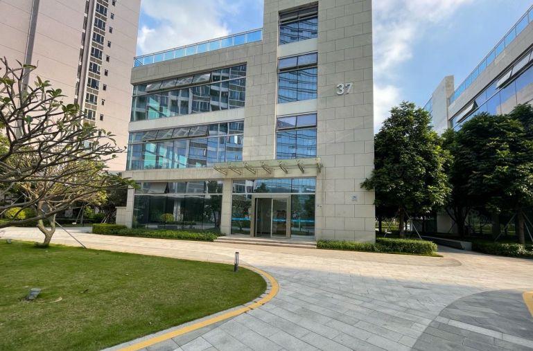 企业独栋 地铁口高新企业园区2100平1至3层厂房出租带装修