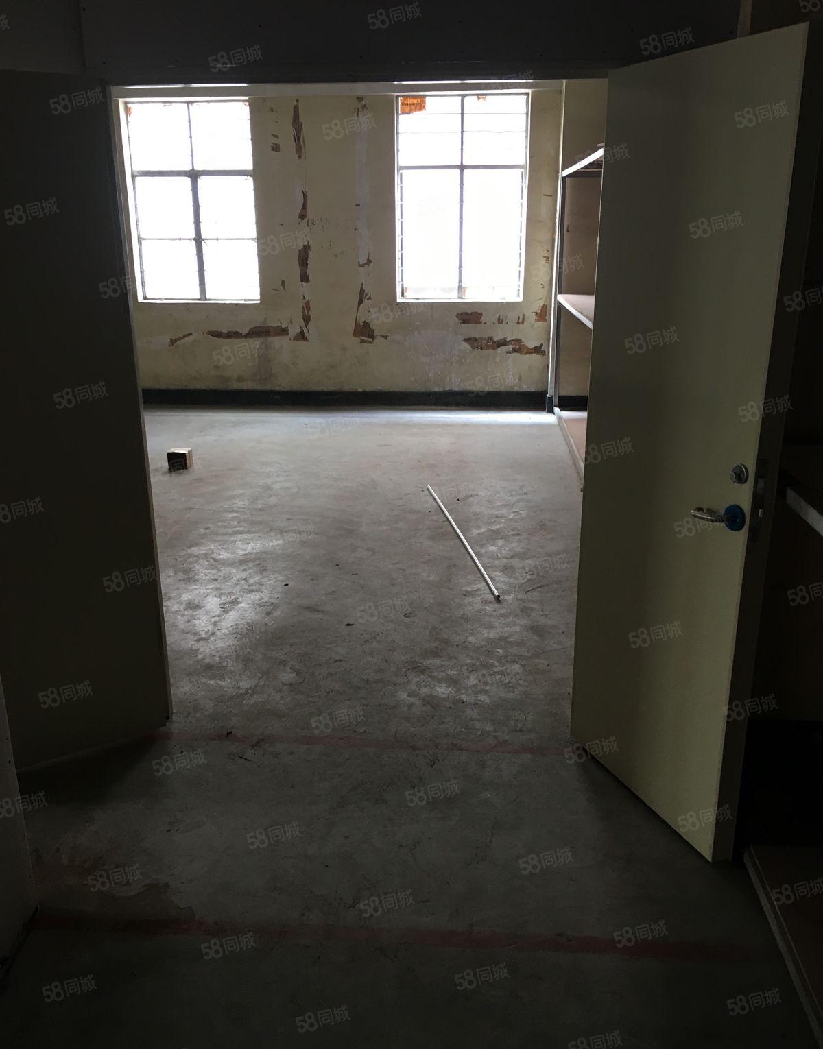 布吉5楼80平方独立临时仓库出租