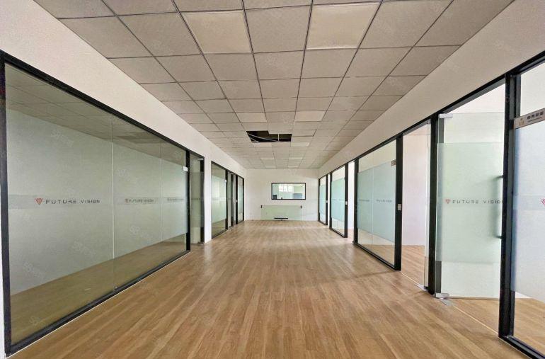 南山西丽厂房整层1700平方 带精装和洁净车间 行业不限