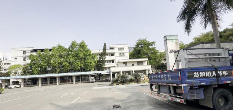 松山湖房东独院出租红本实际面积7万平可分租一楼8米带航车