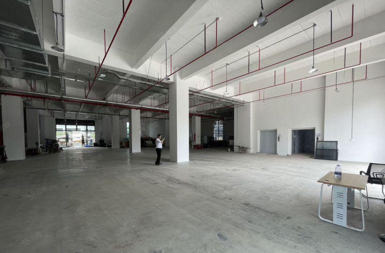 光明长圳地铁口13万平全新红本厂房招商中高新企业享有租金补贴