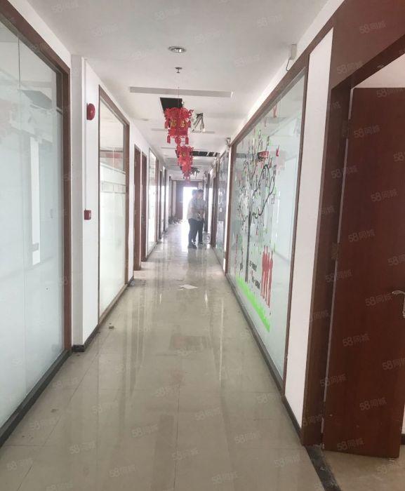 罗湖布心水贝工业区厂房200平...2400平出租可分