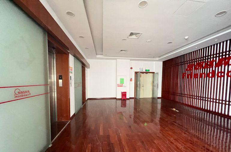 免租半年 南山西丽地铁650平至1380平可分 一手使用率