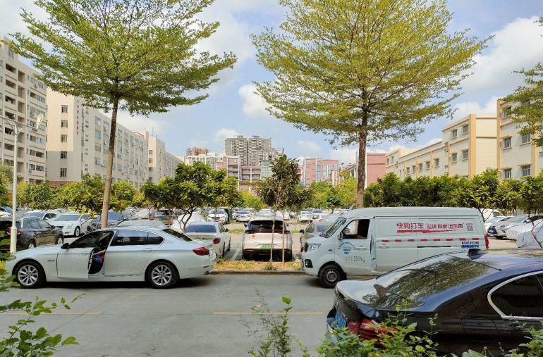 龙华主干道独院红本厂房出租5万平方共三栋适合教育培训展厅电商