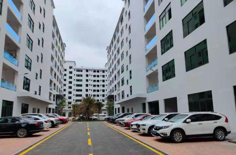 西乡固戍地铁独门独院厂房出租，办公环境优美，交通便利