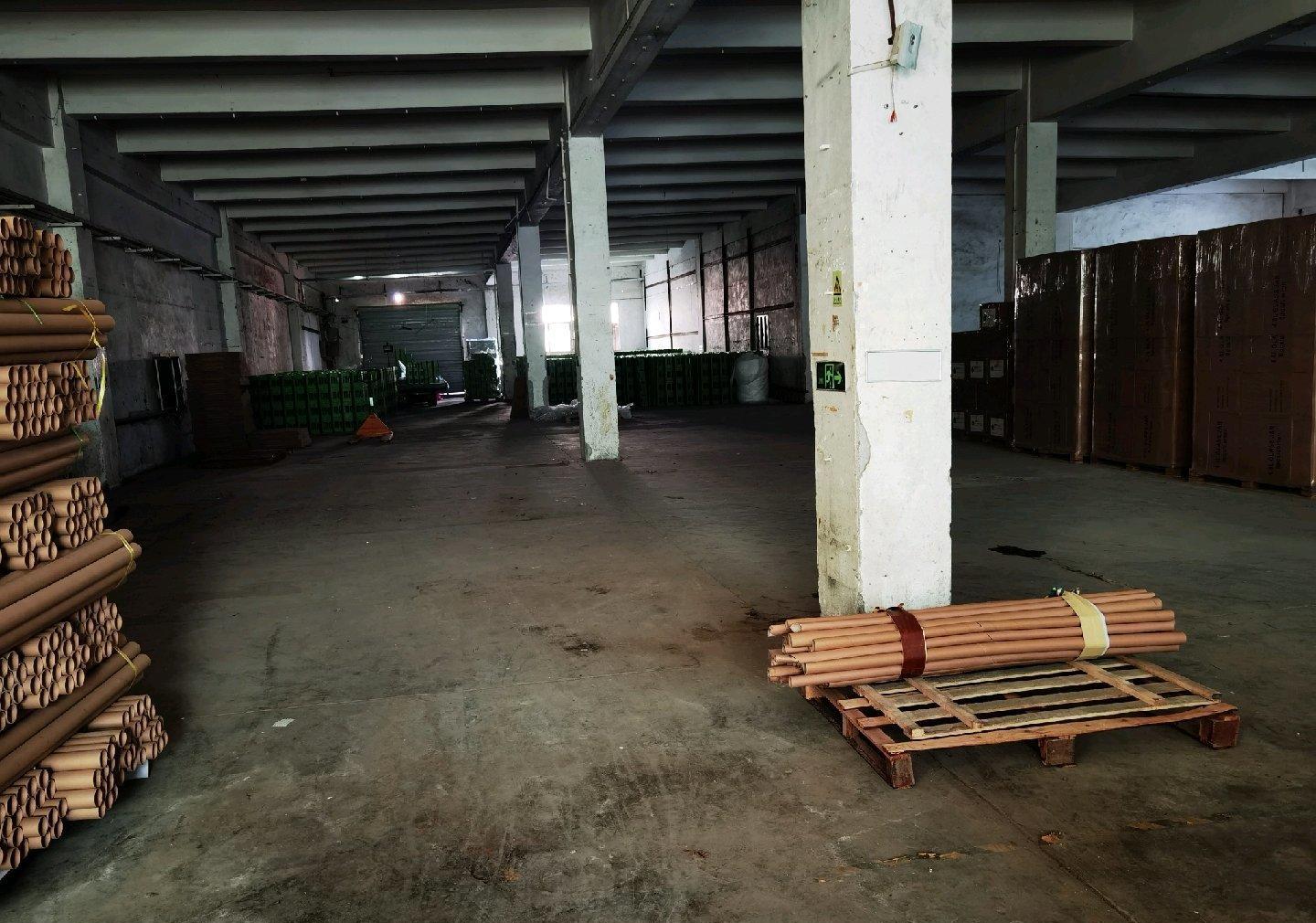 平湖一楼标准厂房300-7000平方可分租临近清平高速出口