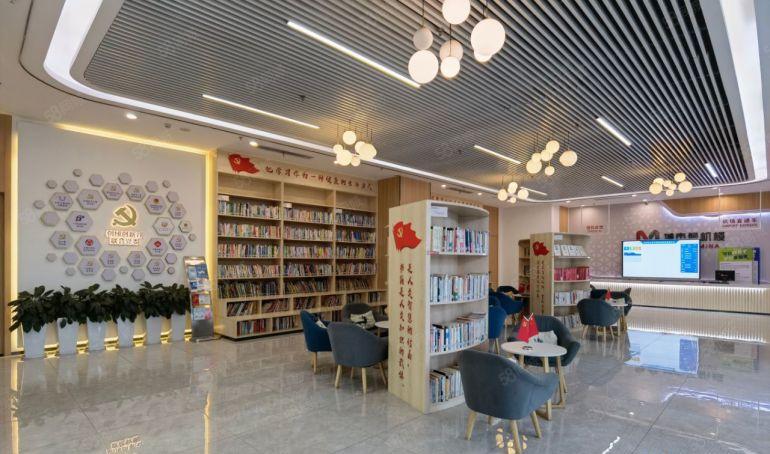 原房东！实际面积出租！地铁口红本产业园精装修1000平可分租