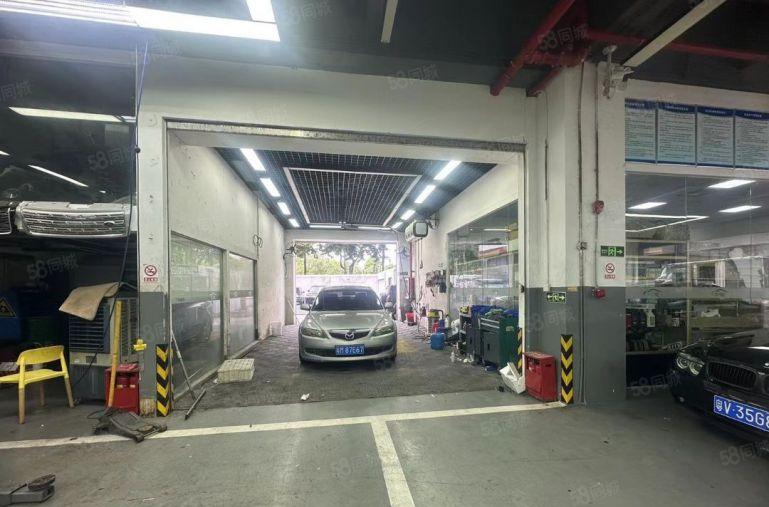 房东一楼厂房出租，厂房出租，一楼厂房业主出租，地铁口厂房出租