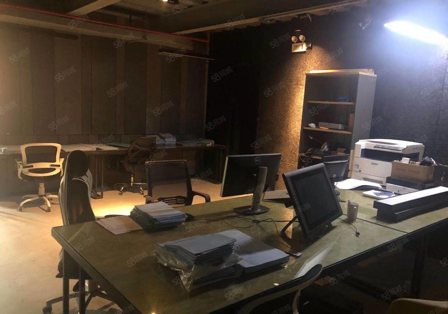 一层大面积单价低可整租分租适合各种行业！近地铁口好停车