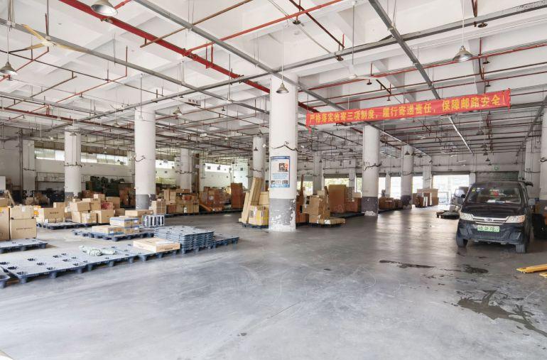 南山科技园，沙河西路一楼2600平厂房，高度7米