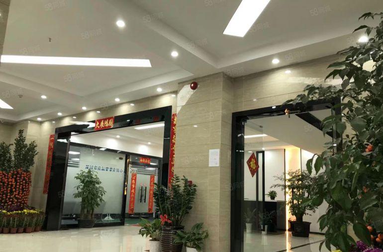 业主出租 海上世界地铁口 30元一平米260平可分组