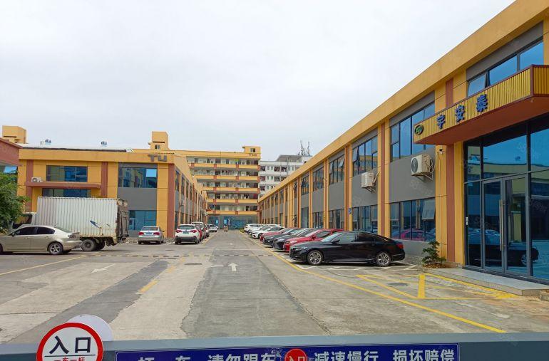 500平起租南山中心路附近整层5000平米原房东实际面积