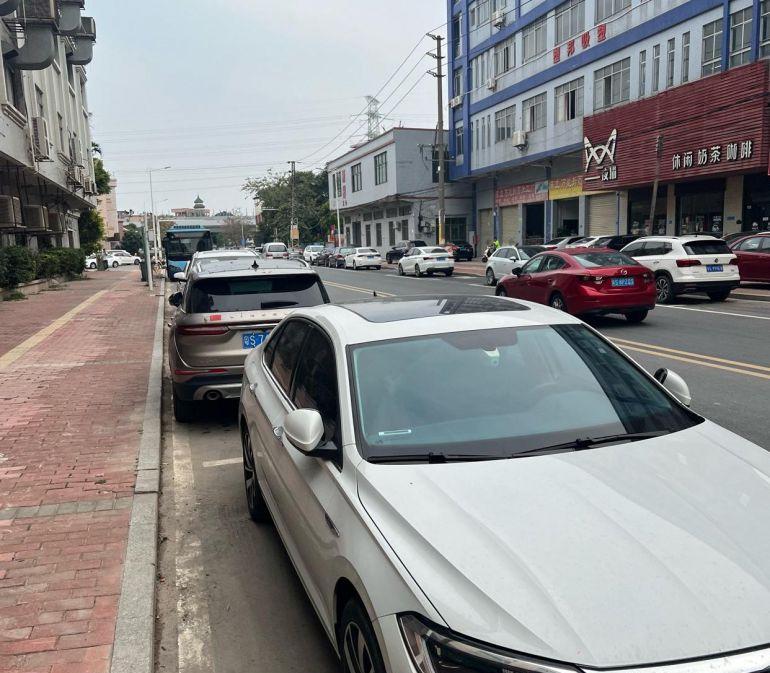 东城 温塘厂房带电梯楼梯，周边酒店餐饮公交市场超市