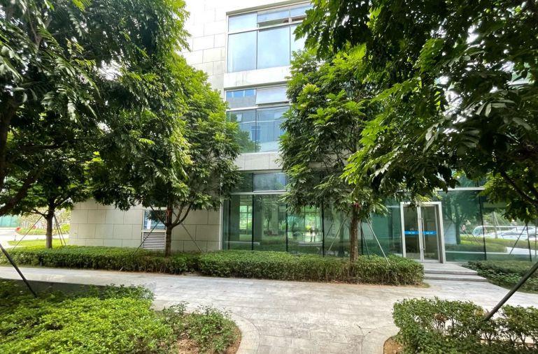 企业独栋 地铁口高新企业园区2100平1至3层厂房出租带装修