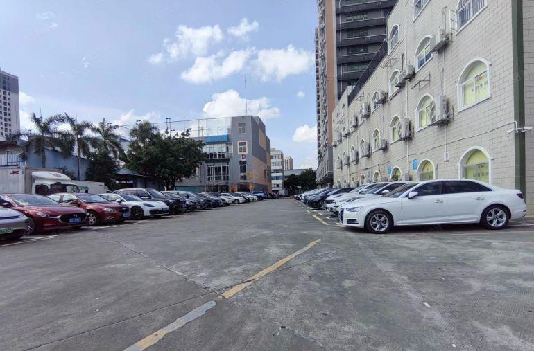 200平起南山科技园地铁口一楼原房东工业红本厂房出租