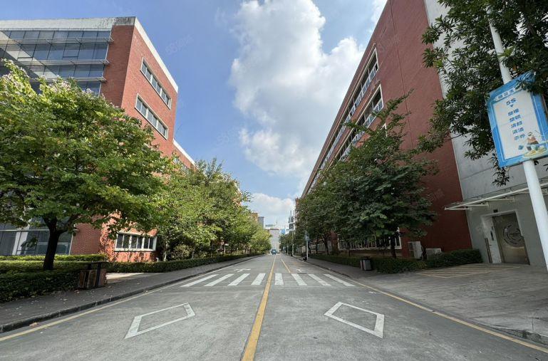 塘厦无公摊厂房出租200平起可分租一楼仓库出租带卸货平台