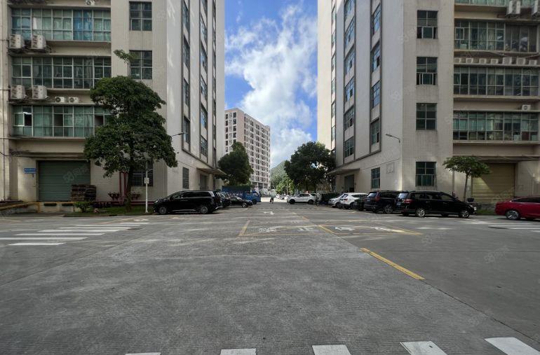 西乡地铁原房东厂房可分租精装修低价厂房仓库100000平出租