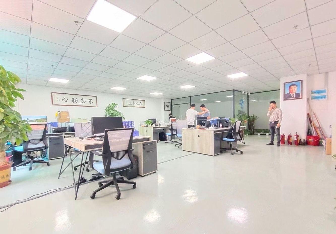 地铁13号线沿线 900平精装修办公厂房出租 可分租