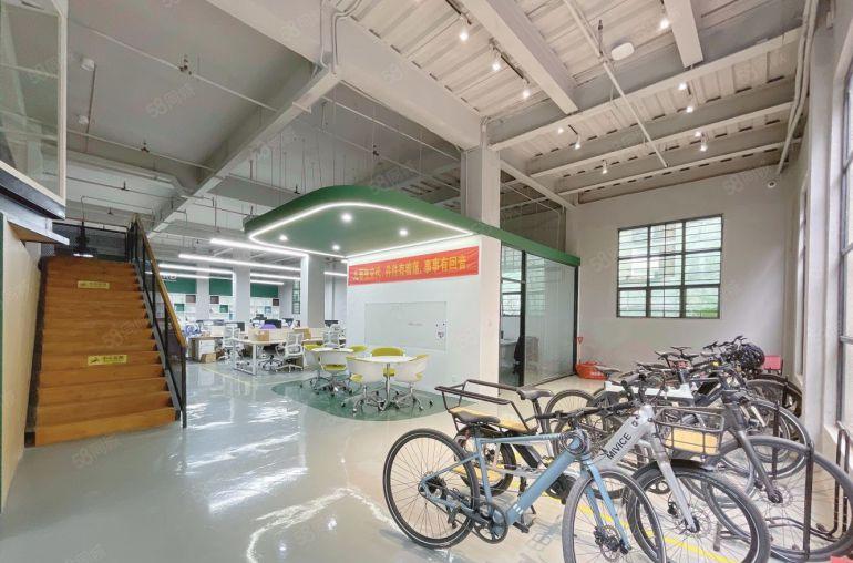 独门独院 带大院子1600平 精装带阁楼 办公展厅设计