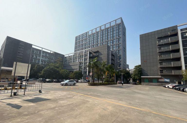 低价出租西丽地铁口红本园区精装修楼上整层1100平，面积实在