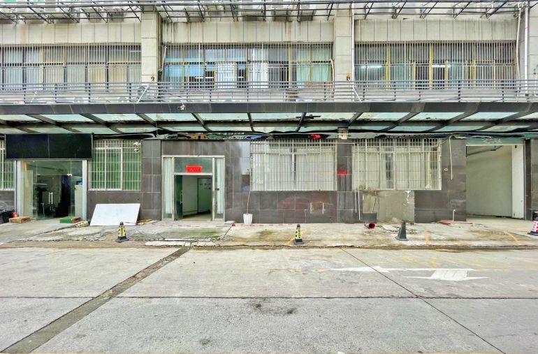 南山西丽大学城一楼700平 可分租 不限行业  层高5米