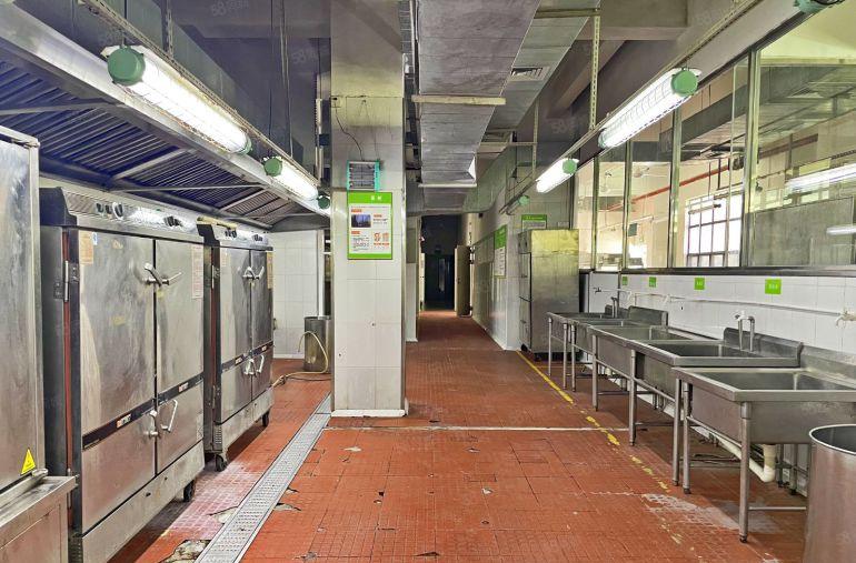 南山中央厨房场地一楼1600平方 现已空出