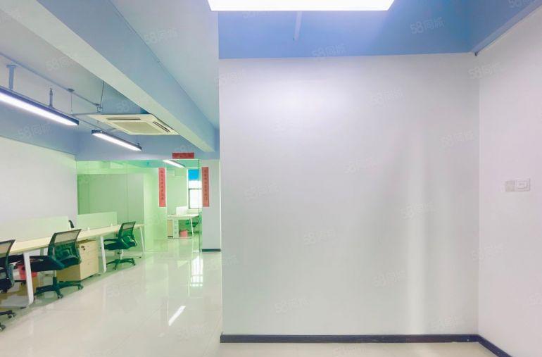 南山西丽大学城地铁口 2加1格局 租金9000全包