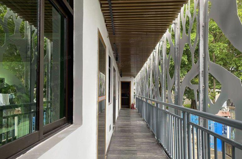 南山西丽 经典小独栋240平 精装修 带院子 近地铁口