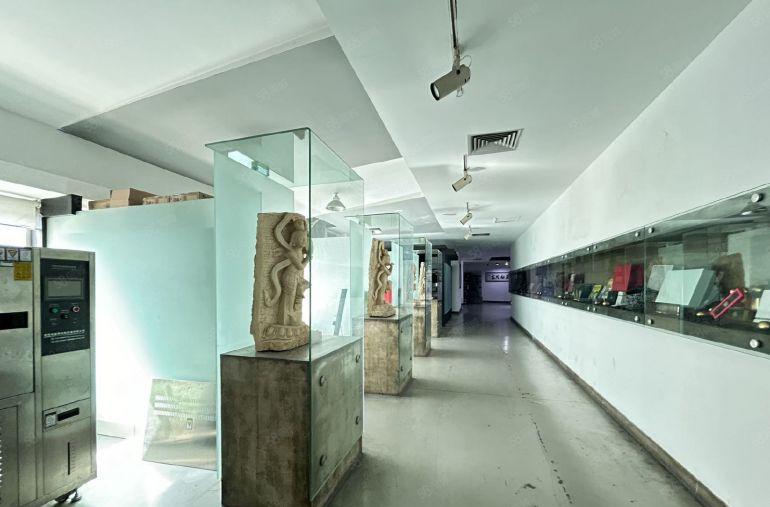 石岩近南山原房东实际面积出租1到3层5100平方厂房仓库出租