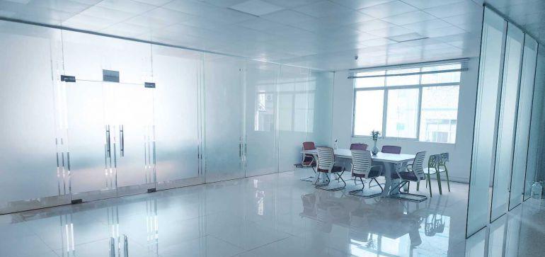 龙军工业区精装修1000平方办公室厂房