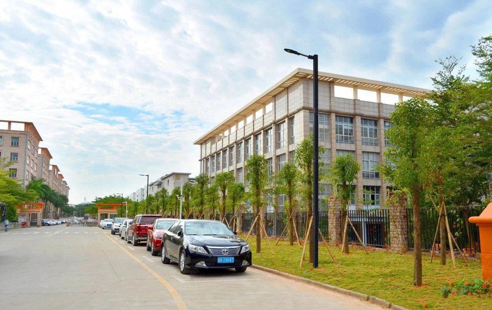 龙华观澜科技园一楼850平厂房仓库出租带精装全新坪漆可分租