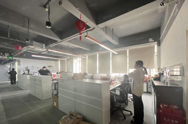 车公庙地铁口整层2288平可分租精装修租金85元超高使用率