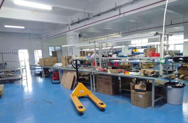 石岩北环路楼上620平米带装修厂房出租