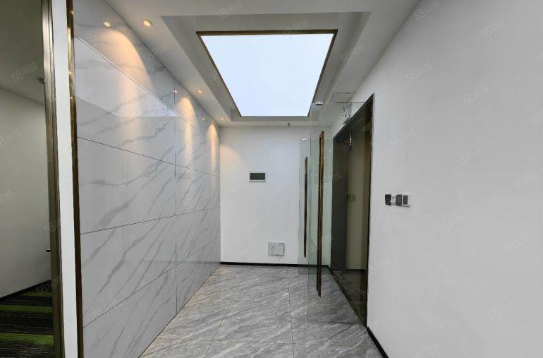 全新精装修 写字楼出租45元起 不限行业 免租长3个月