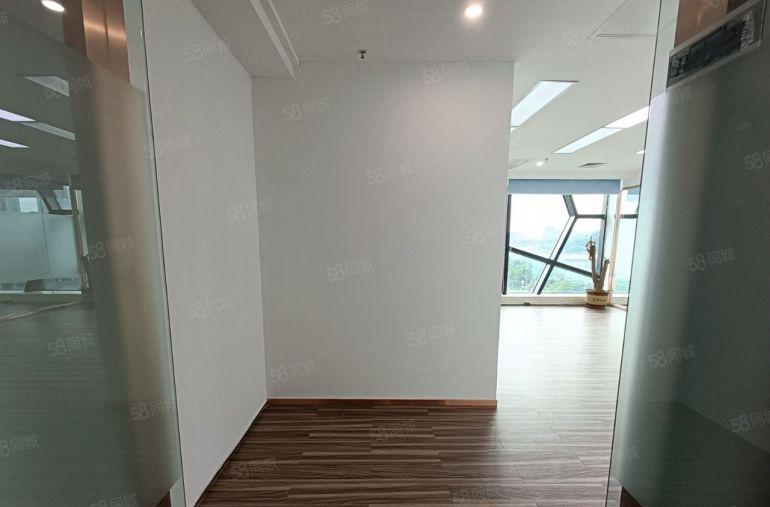 西丽茶光地铁口精装180平方办公室出租，使用率高，车位充足