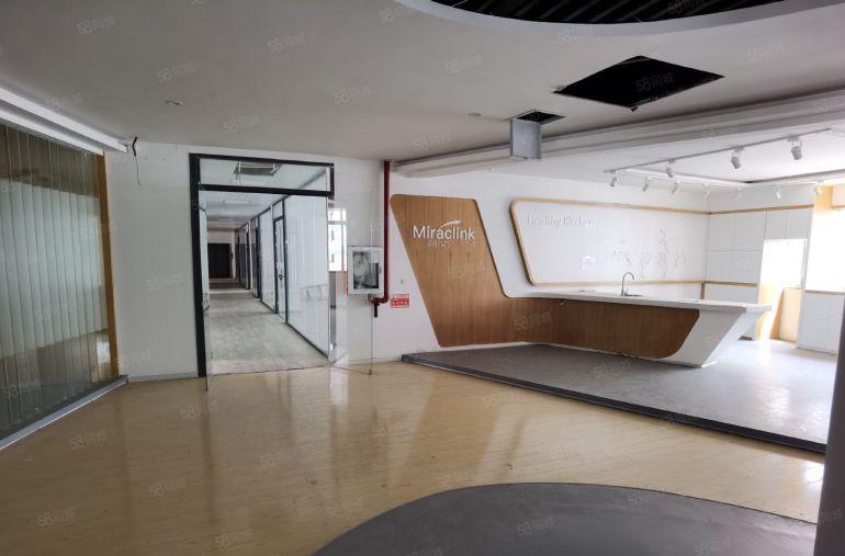 白芒关口一手房东 地铁口3楼1390平米现成装修出去