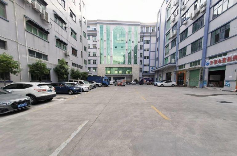 南山区西丽小面积厂房250平，原房东带红本，使用率超高空地大