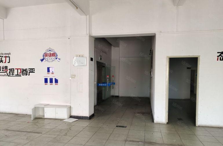 平湖辅城坳新出4楼550平方厂房仓库出租