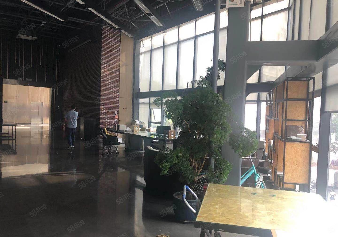 一层大面积单价低可整租分租适合各种行业！近地铁口好停车