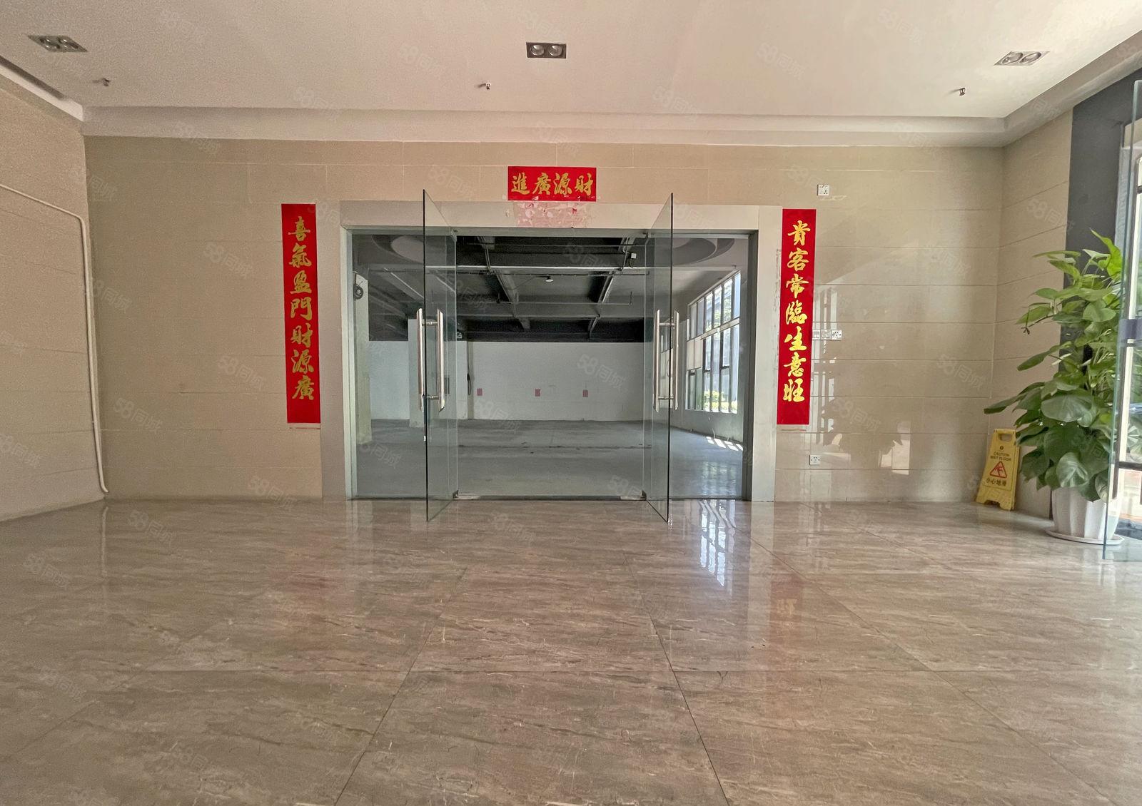 南山区 一楼整层540平方 采光很棒 研发 办公