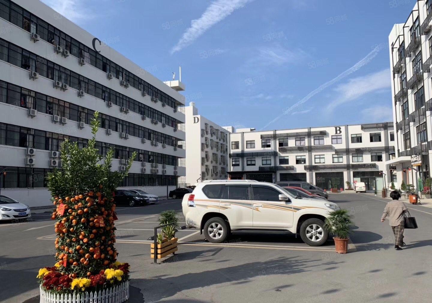 办公发货两不误！横岗地铁口创意园200平起租