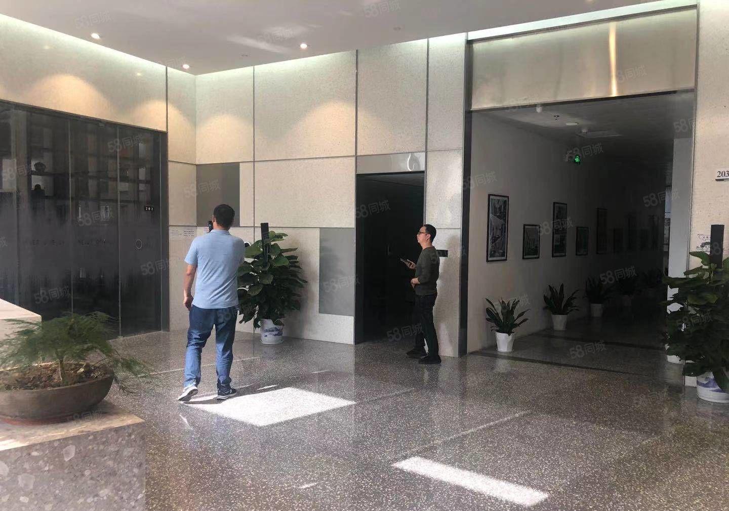 一层大面积单价低可整租分租适合各种行业！近地铁口好停车