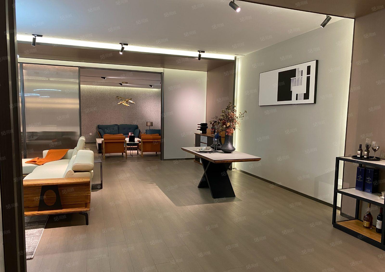 横岗高速路口永湖地铁站边空出原房东厂房一层2600平方