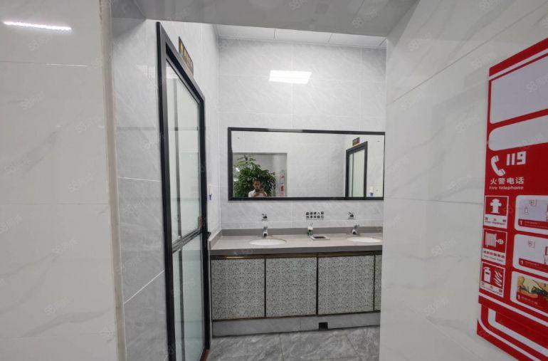 38元起西丽大学城楼上500平精装修厂房出租仓库出租大小分租