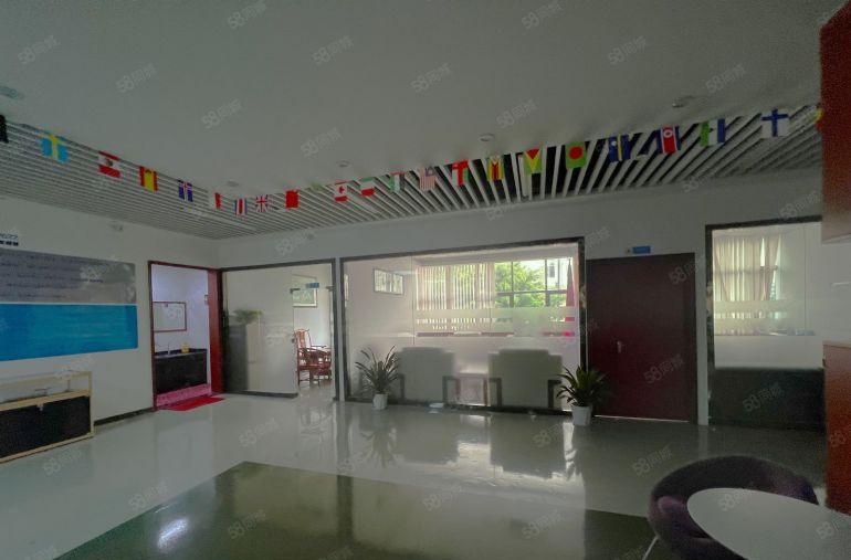 免租半年 南山大型科技园300~600~1000平厂房出租