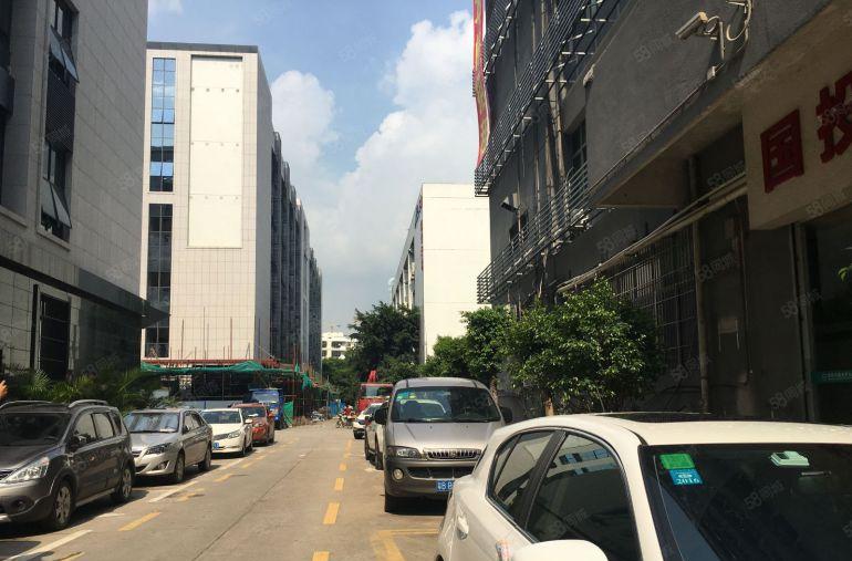 南山西丽大学城地铁口产业园470平赠送大阳台